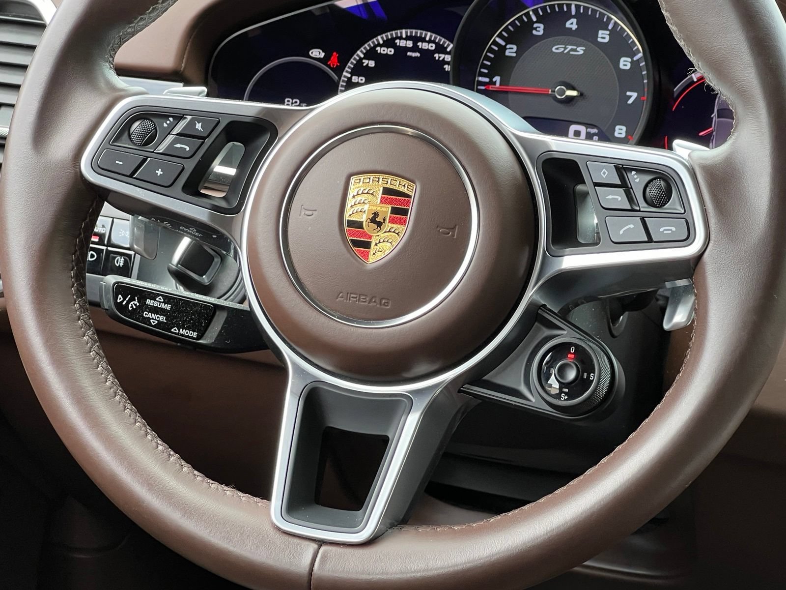 Certified 2021 Porsche Cayenne GTS AWD/4WD image 25