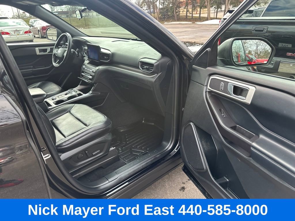 Used 2020 Ford Explorer XLT w/ Equipment Group 202A image 10