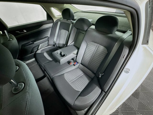 New 2025 Kia K5 LXS FWD image 22