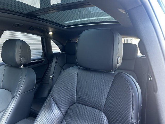 Certified 2025 Porsche Macan image 30