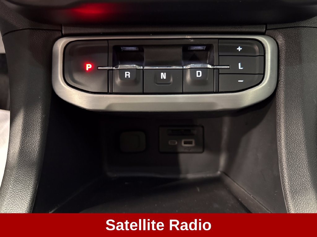 Used 2023 GMC Acadia SLT AWD/4WD image 16