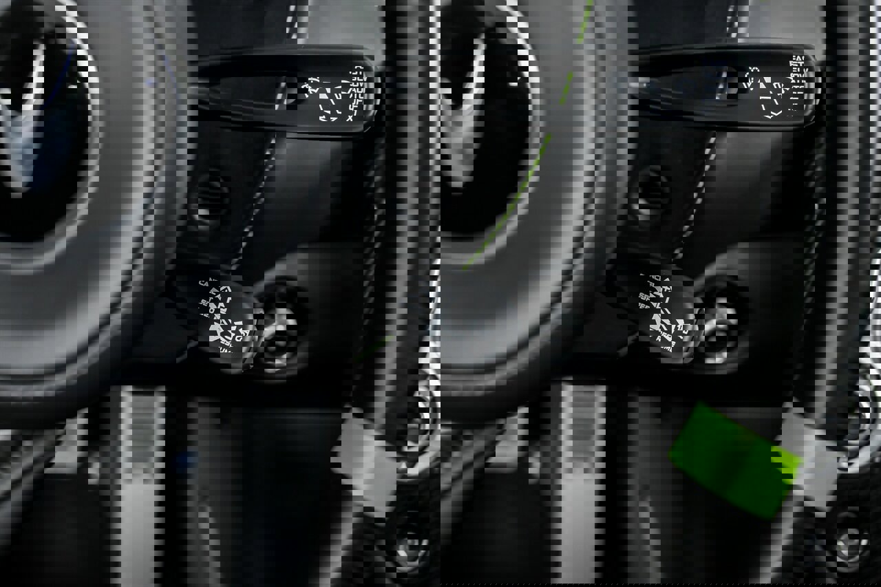 Used 2022 McLaren 765LT image 30