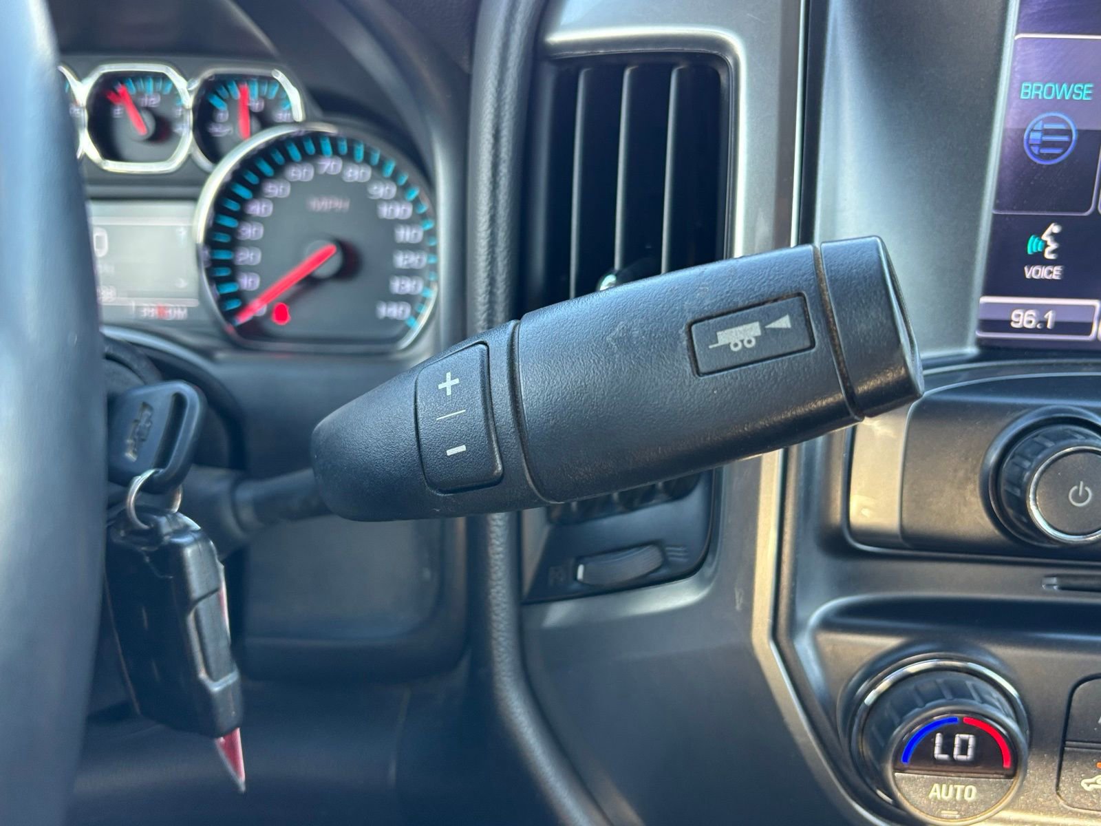Used 2015 Chevrolet Silverado 1500 LT w/ LT Convenience Package image 25