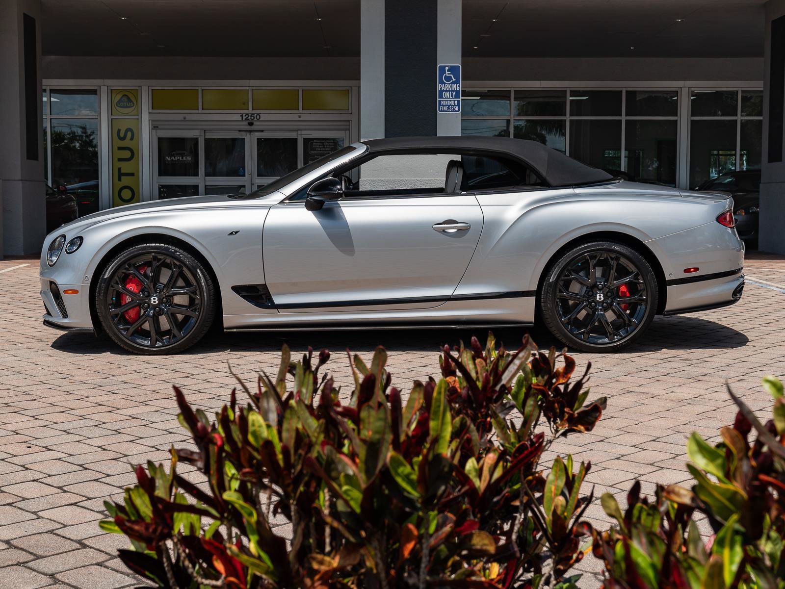 Used 2023 Bentley Continental GT Mulliner AWD/4WD image 26