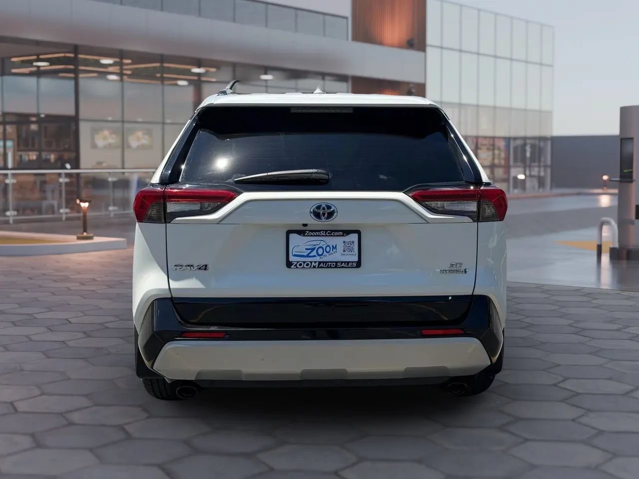 Used 2022 Toyota RAV4 SE w/ Convenience Package AWD/4WD image 6