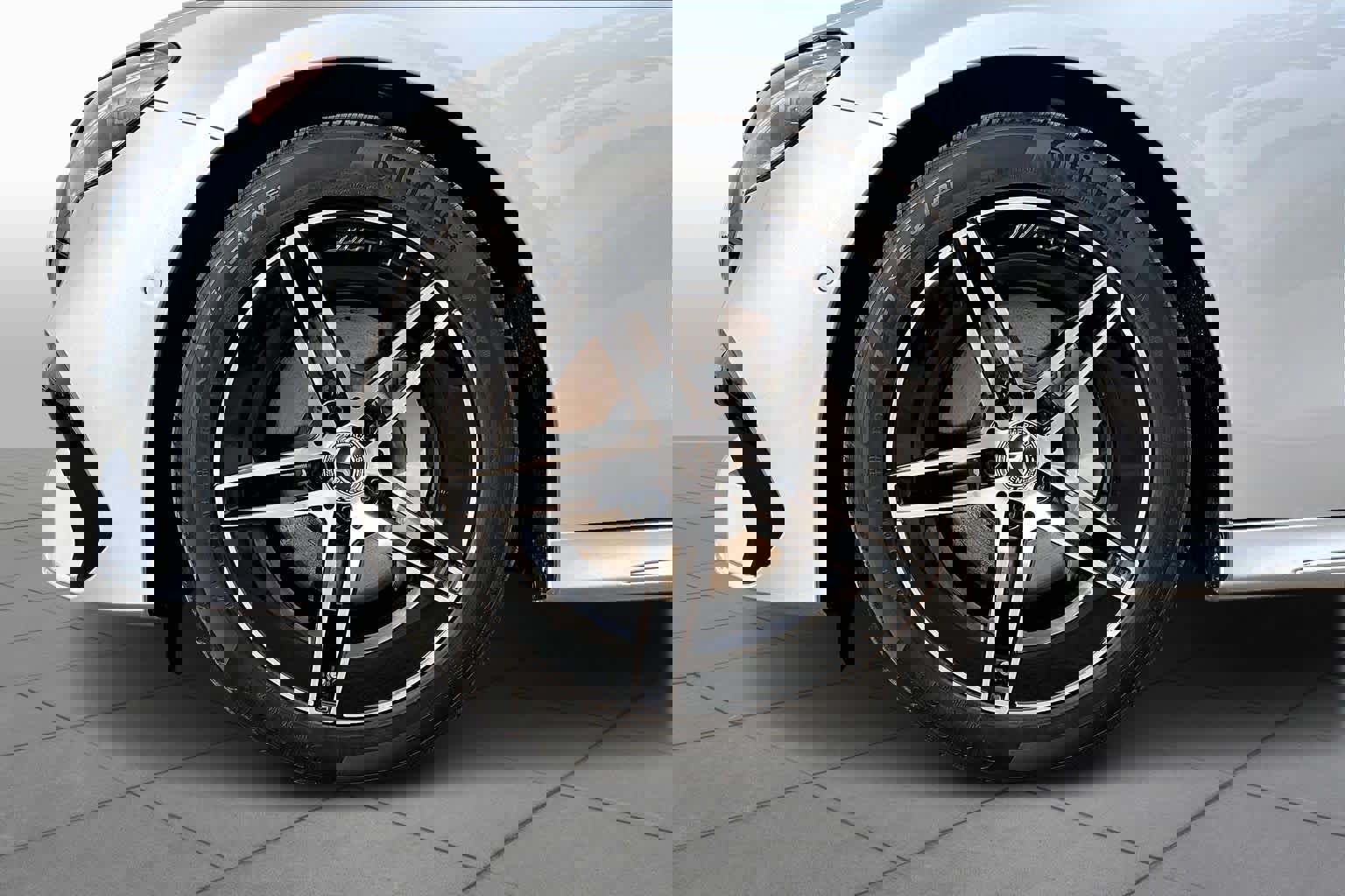 Certified 2025 Mercedes-Benz E 350 4MATIC Sedan image 10