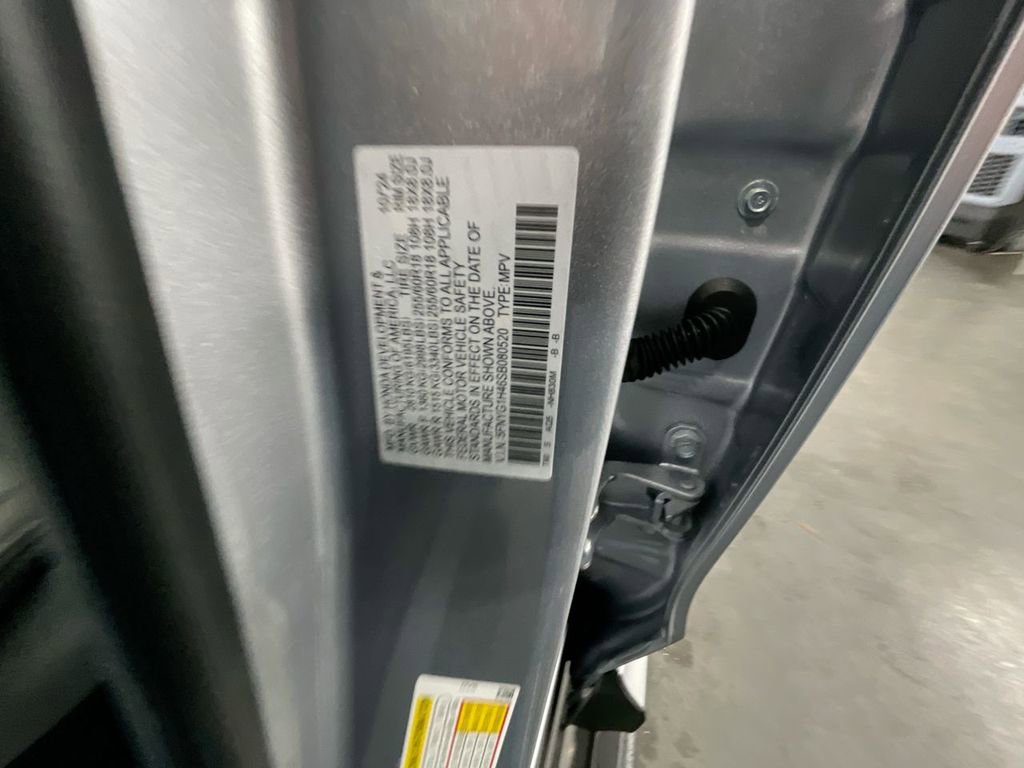 Used 2025 Honda Pilot EX-L image 18