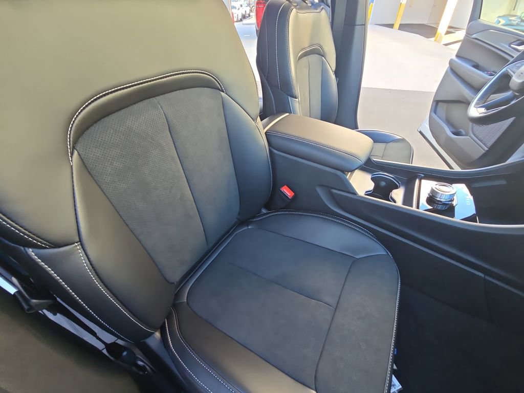 New 2025 Jeep Grand Cherokee Laredo image 10