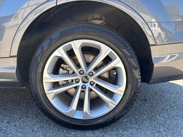Used 2025 Audi Q7 3.0T Premium Plus AWD/4WD image 29