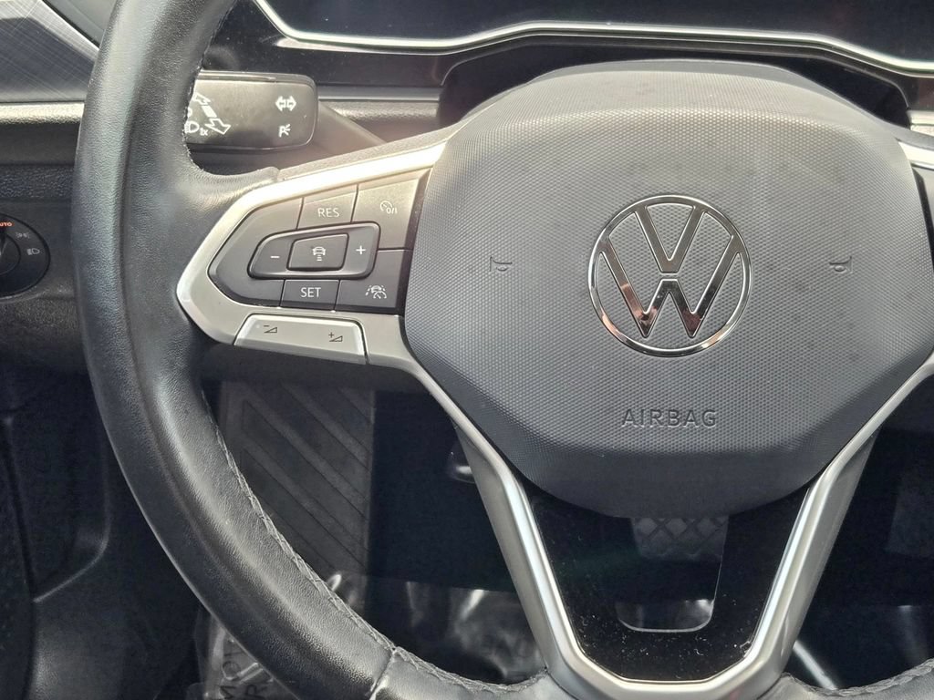 Used 2024 Volkswagen Jetta SE FWD image 14