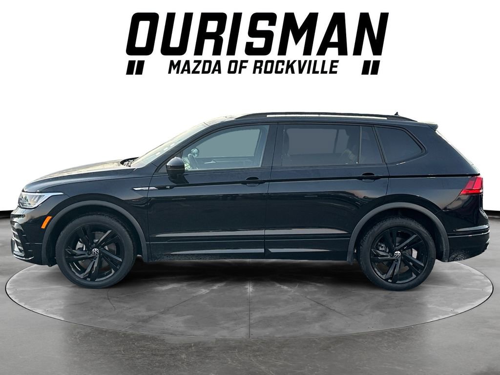 Used 2024 Volkswagen Tiguan SE R-Line image 3