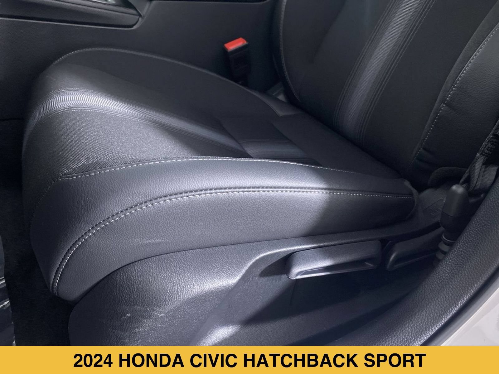Used 2024 Honda Civic Sport image 9