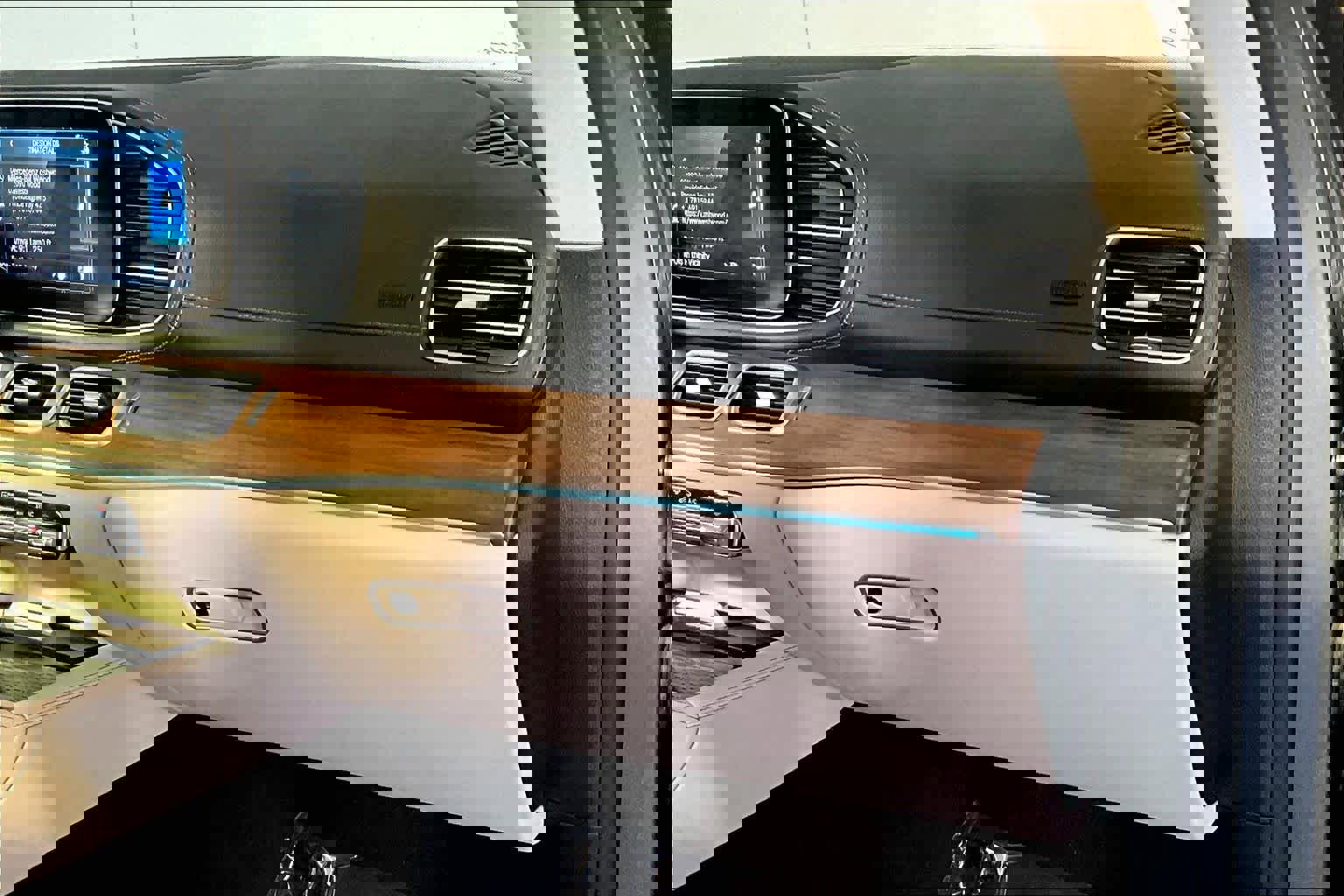 Used 2023 Mercedes-Benz GLS 450 4MATIC image 19