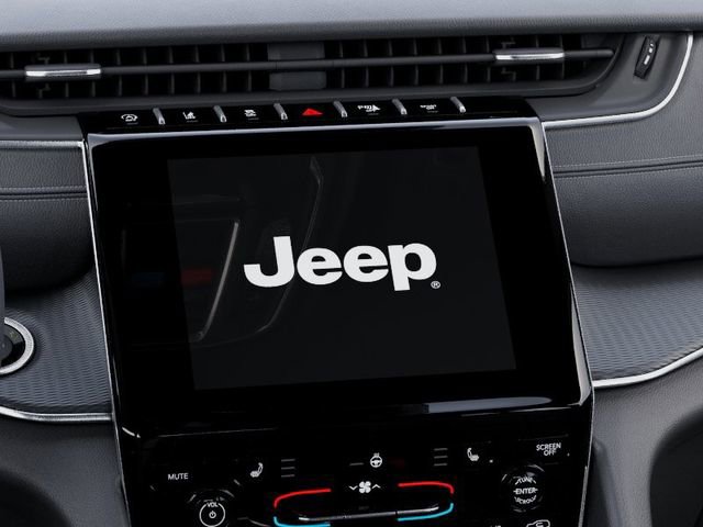 New 2025 Jeep Grand Cherokee Altitude image 19