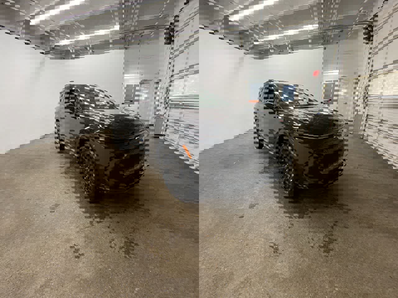 Used 2024 Chevrolet Equinox EV RS image 8