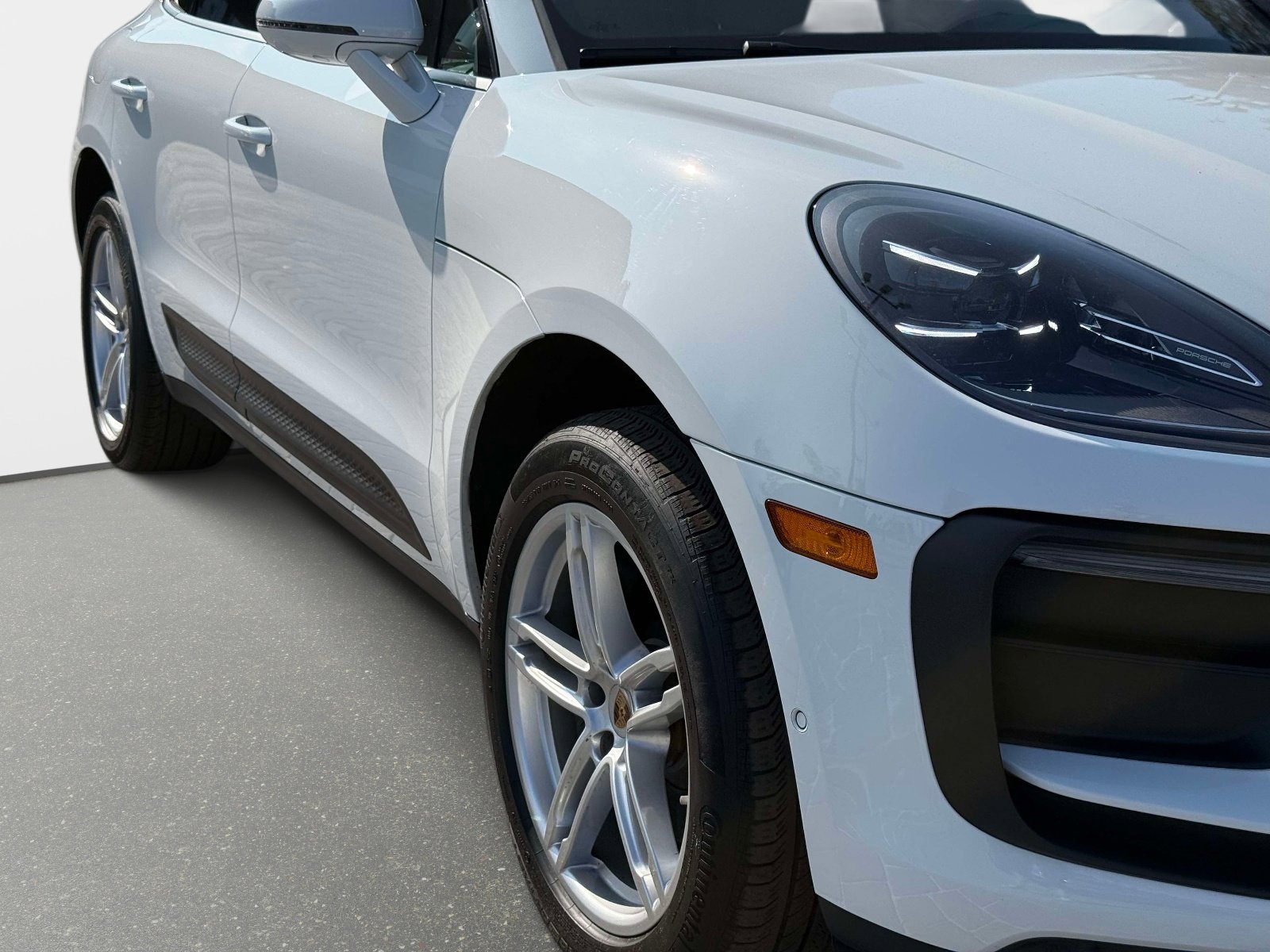 Used 2022 Porsche Macan image 19