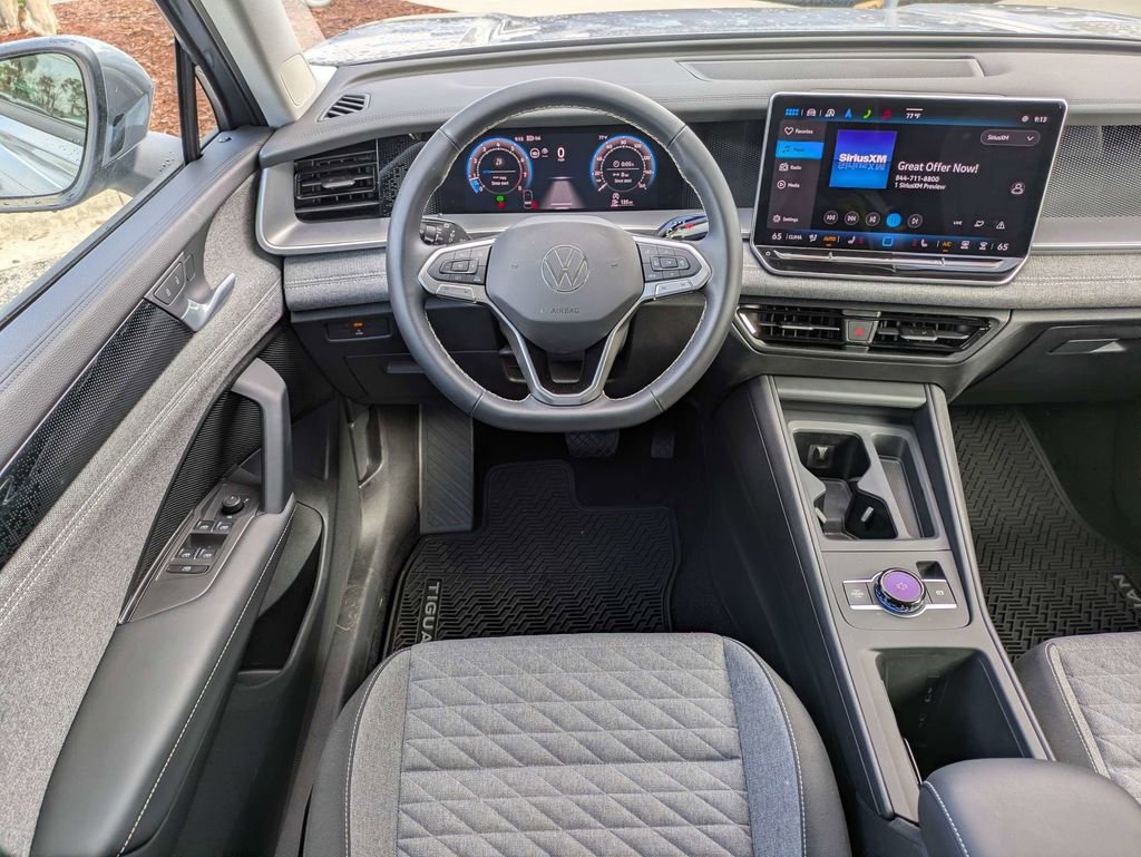 Certified 2025 Volkswagen Tiguan S w/ 18" Wheel Package image 19