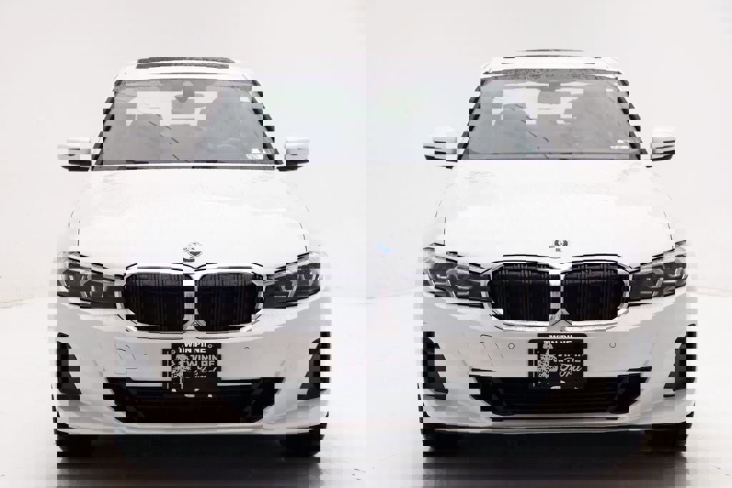 Used 2024 BMW 330i xDrive Sedan w/ Convenience Package image 5