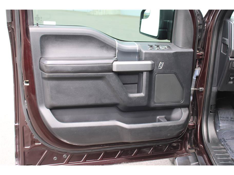 Used 2018 Ford F150 XLT w/ Equipment Group 302A Luxury AWD/4WD image 7