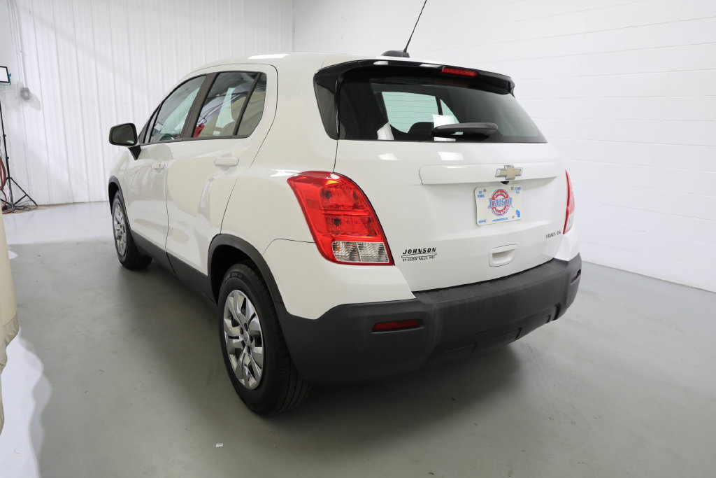 Used 2016 Chevrolet Trax LS w/ LPO, Cargo Package FWD image 19