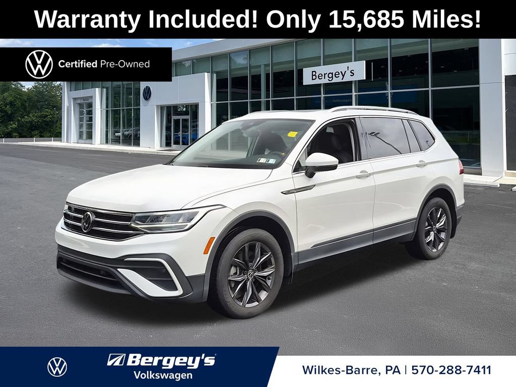 Certified 2023 Volkswagen Tiguan SE w/ Panoramic Sunroof Package FWD image 1