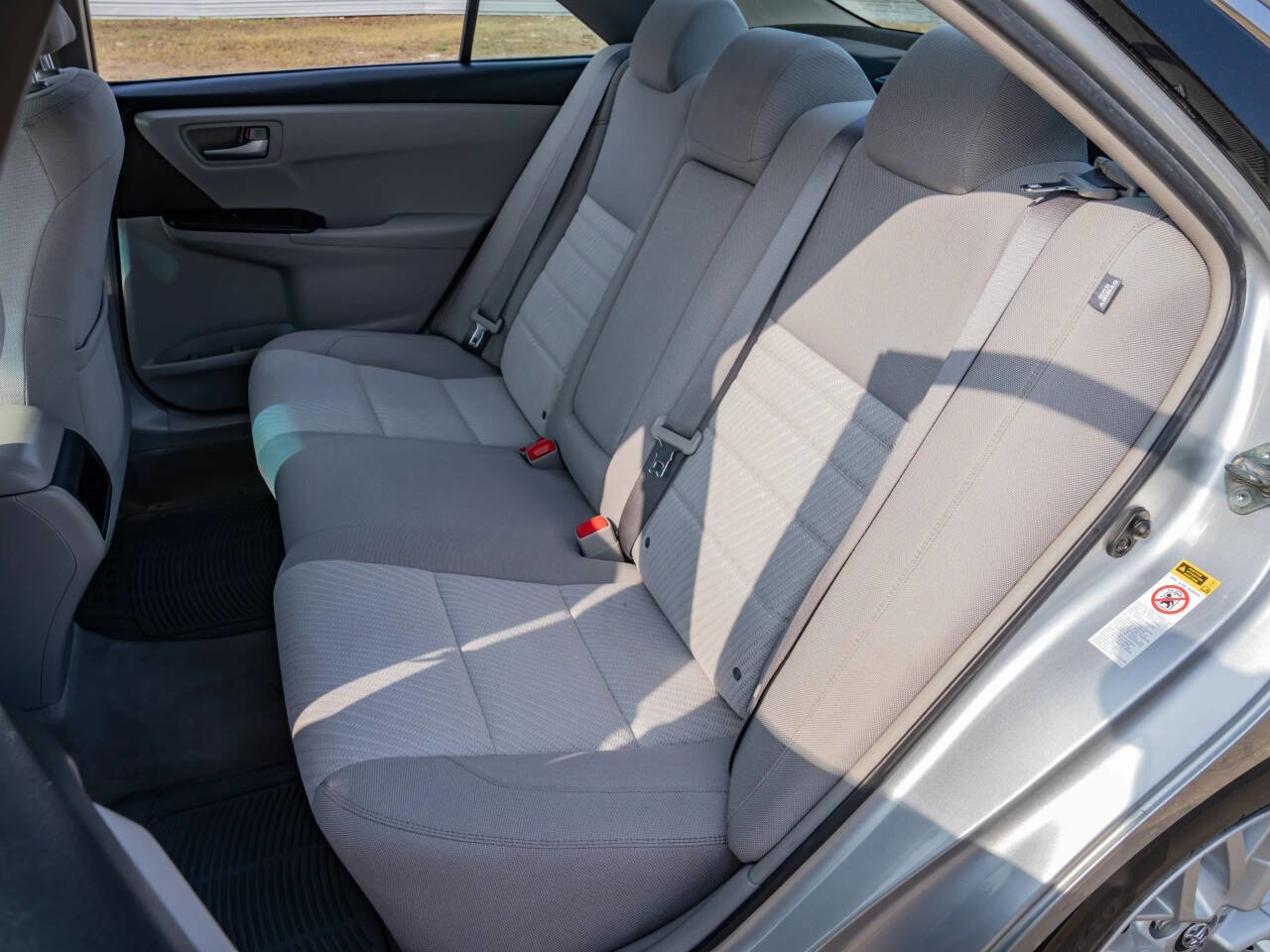 Used 2017 Toyota Camry LE image 16
