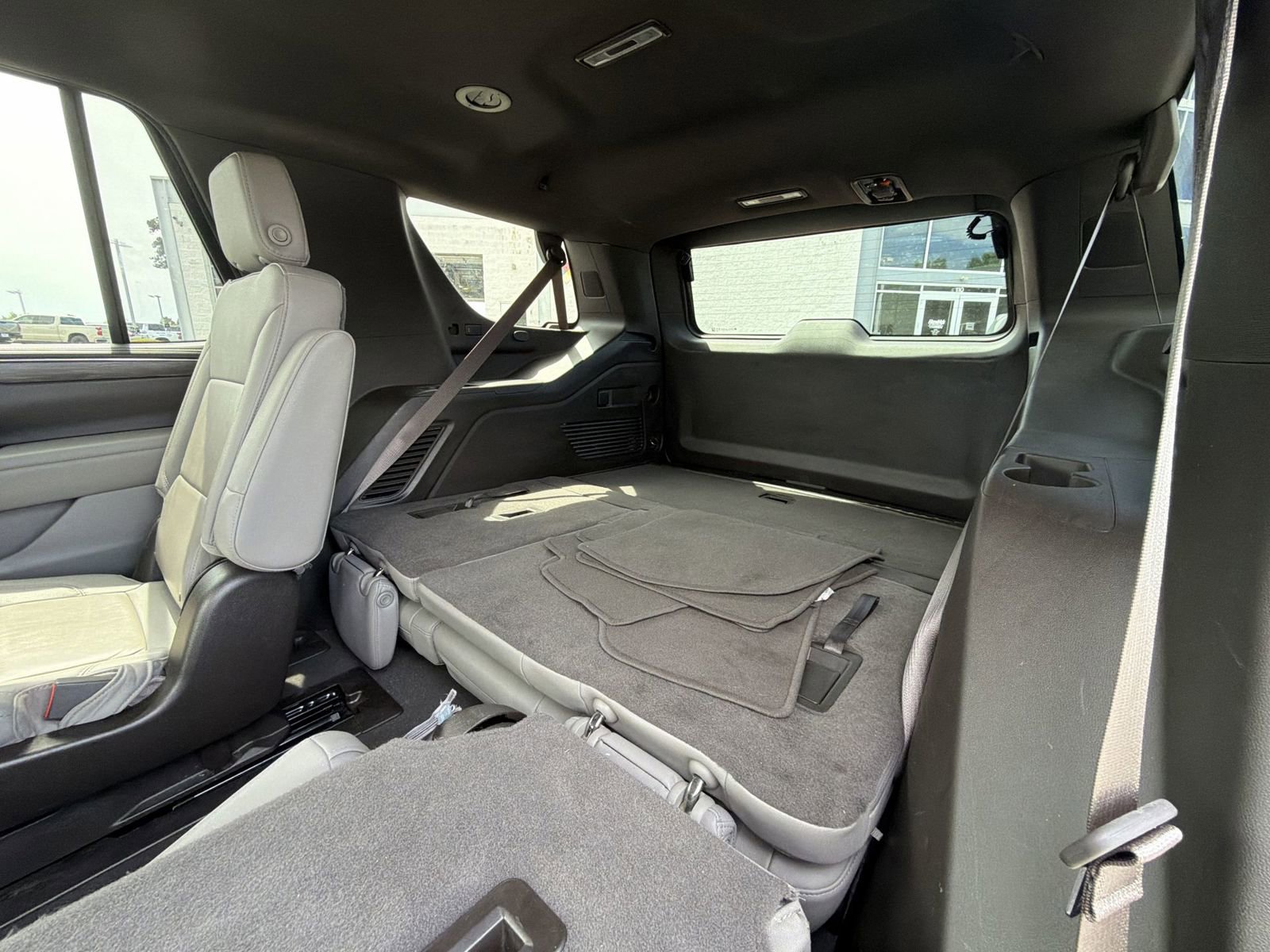 Used 2024 Chevrolet Tahoe LT RWD image 31