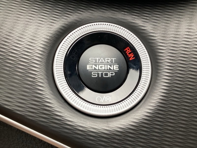 New 2025 Jeep Grand Cherokee Laredo w/ Luxury Tech Group I image 39