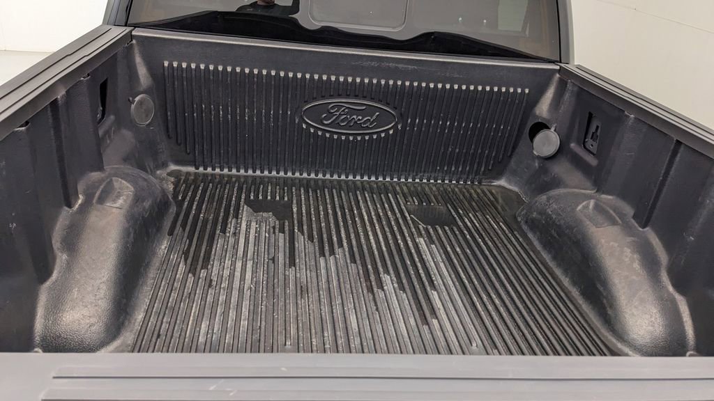 Used 2017 Ford F150 XLT w/ Equipment Group 302A Luxury image 7