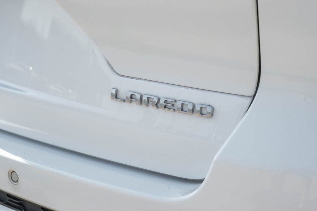 Used 2022 Jeep Grand Cherokee Laredo w/ Luxury Tech Group I image 60