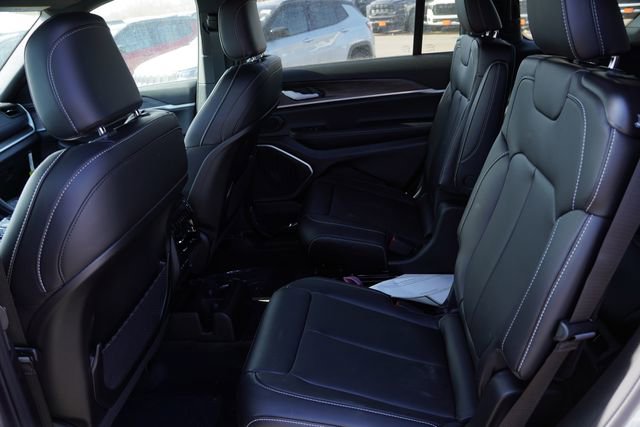 New 2026 Jeep Grand Cherokee L Limited image 11
