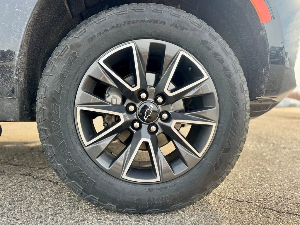 Used 2022 Chevrolet Tahoe Z71 w/ Luxury Package image 11