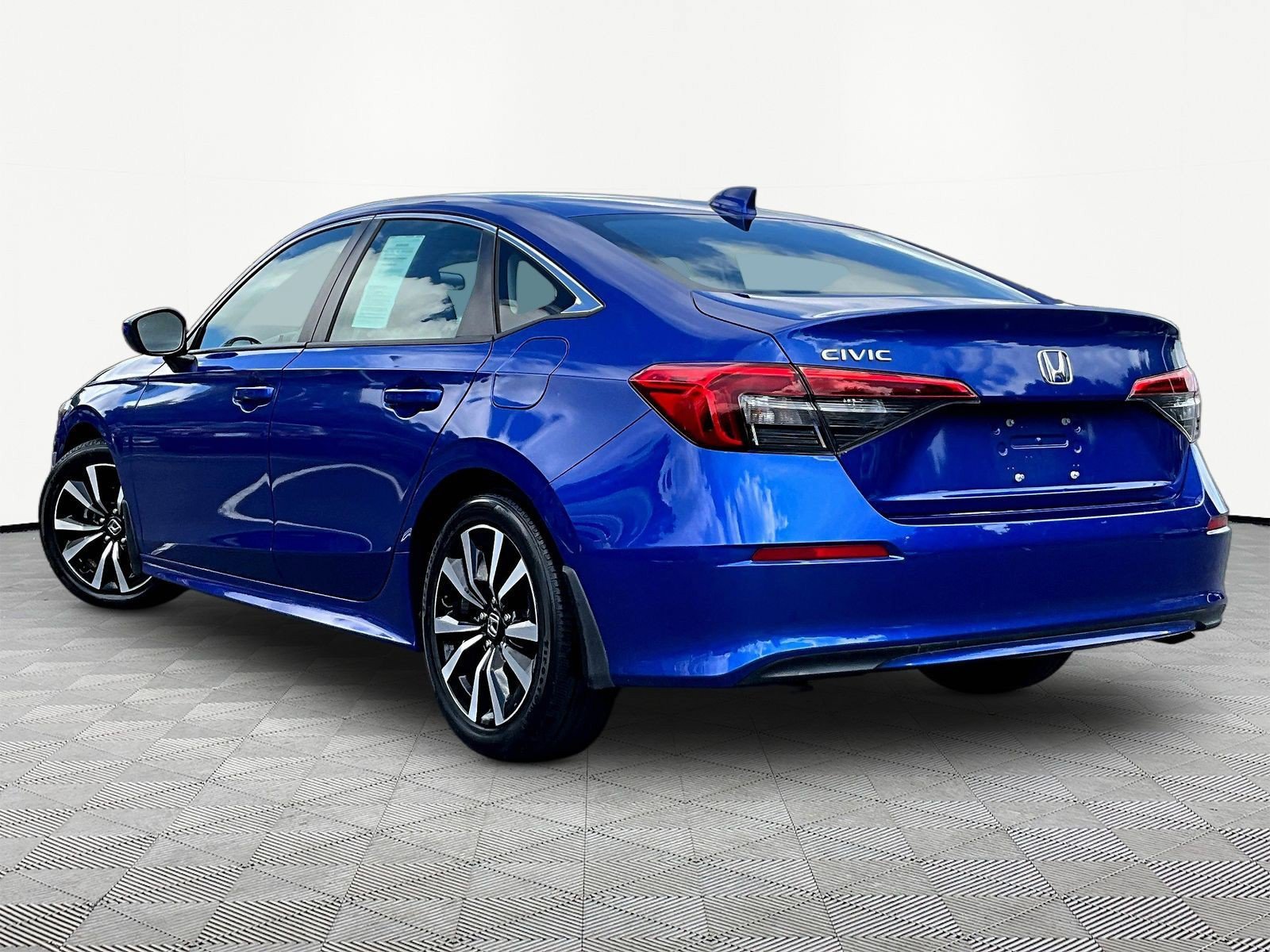 Certified 2024 Honda Civic EX image 4
