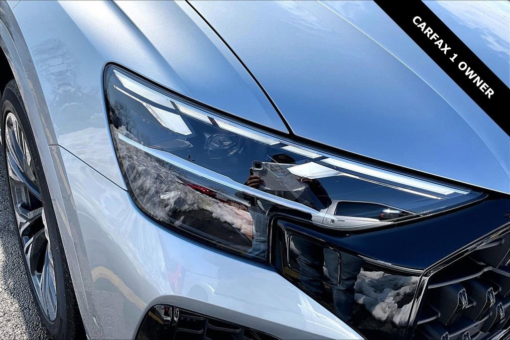 Used 2025 Audi Q8 Premium image 31