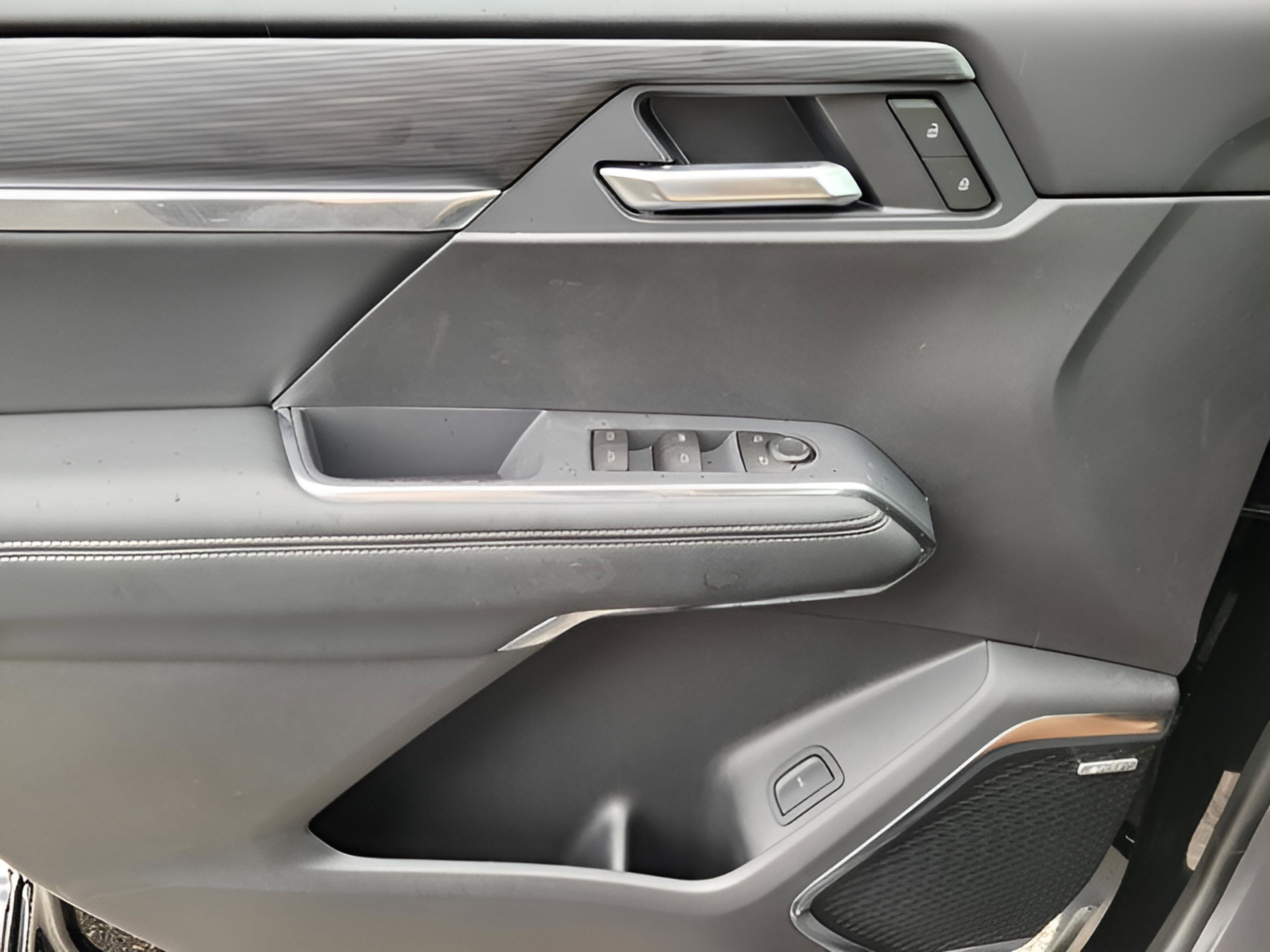 New 2026 GMC Acadia Elevation w/ Black Edition image 38