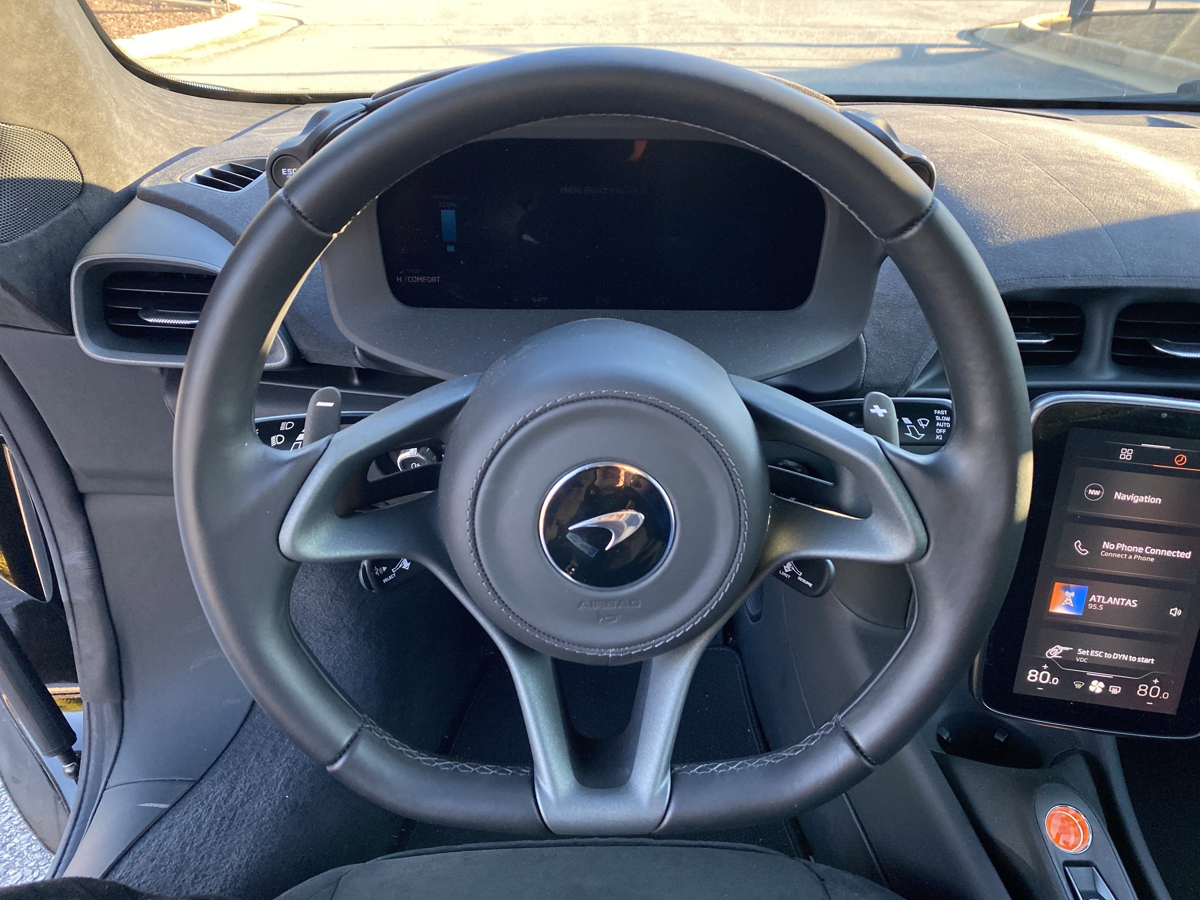 Used 2025 McLaren Artura Spider image 9