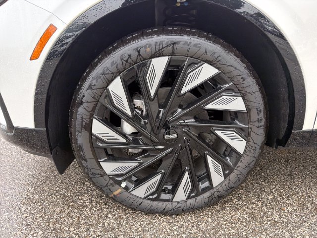 New 2026 Lincoln Nautilus Reserve AWD/4WD image 13