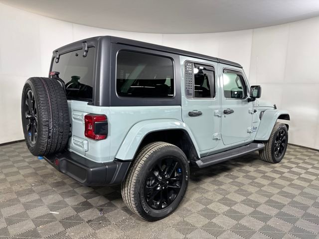 Used 2023 Jeep Wrangler Unlimited Sahara w/ Cold Weather Group image 3