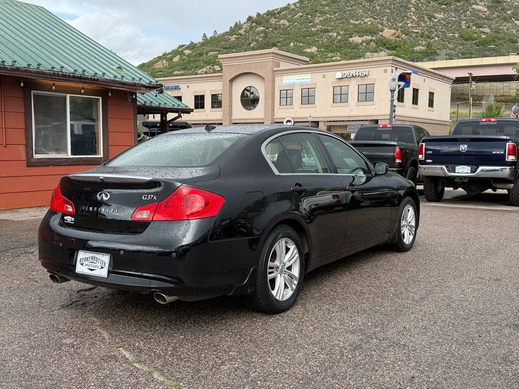Used 2013 INFINITI G37 x Sedan w/ Premium Pkg AWD/4WD image 3