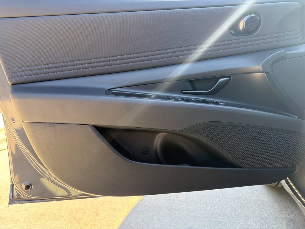 New 2026 Hyundai Elantra Sport FWD image 13
