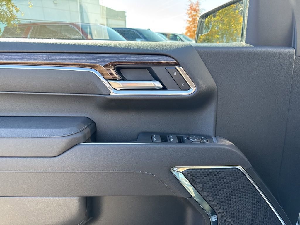 New 2026 GMC Sierra 1500 Elevation image 13