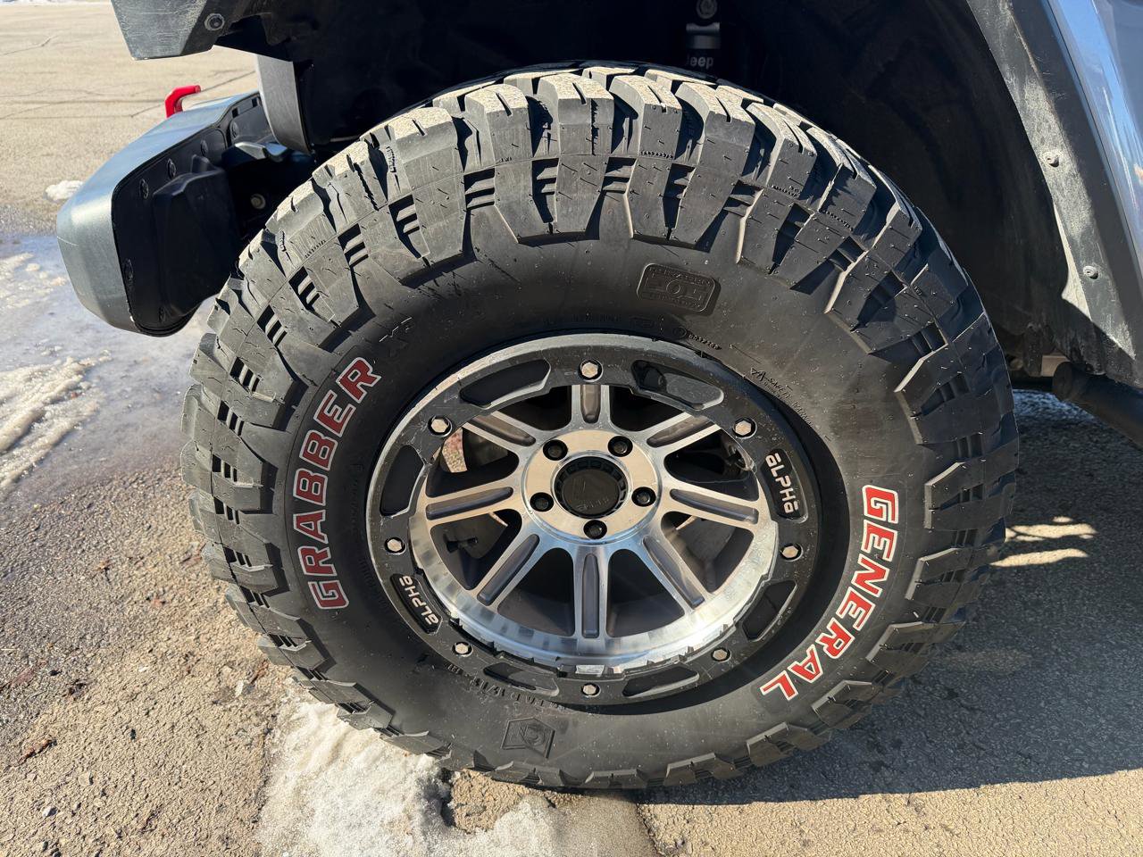 Used 2020 Jeep Gladiator Rubicon w/ Dual Top Group AWD/4WD image 9