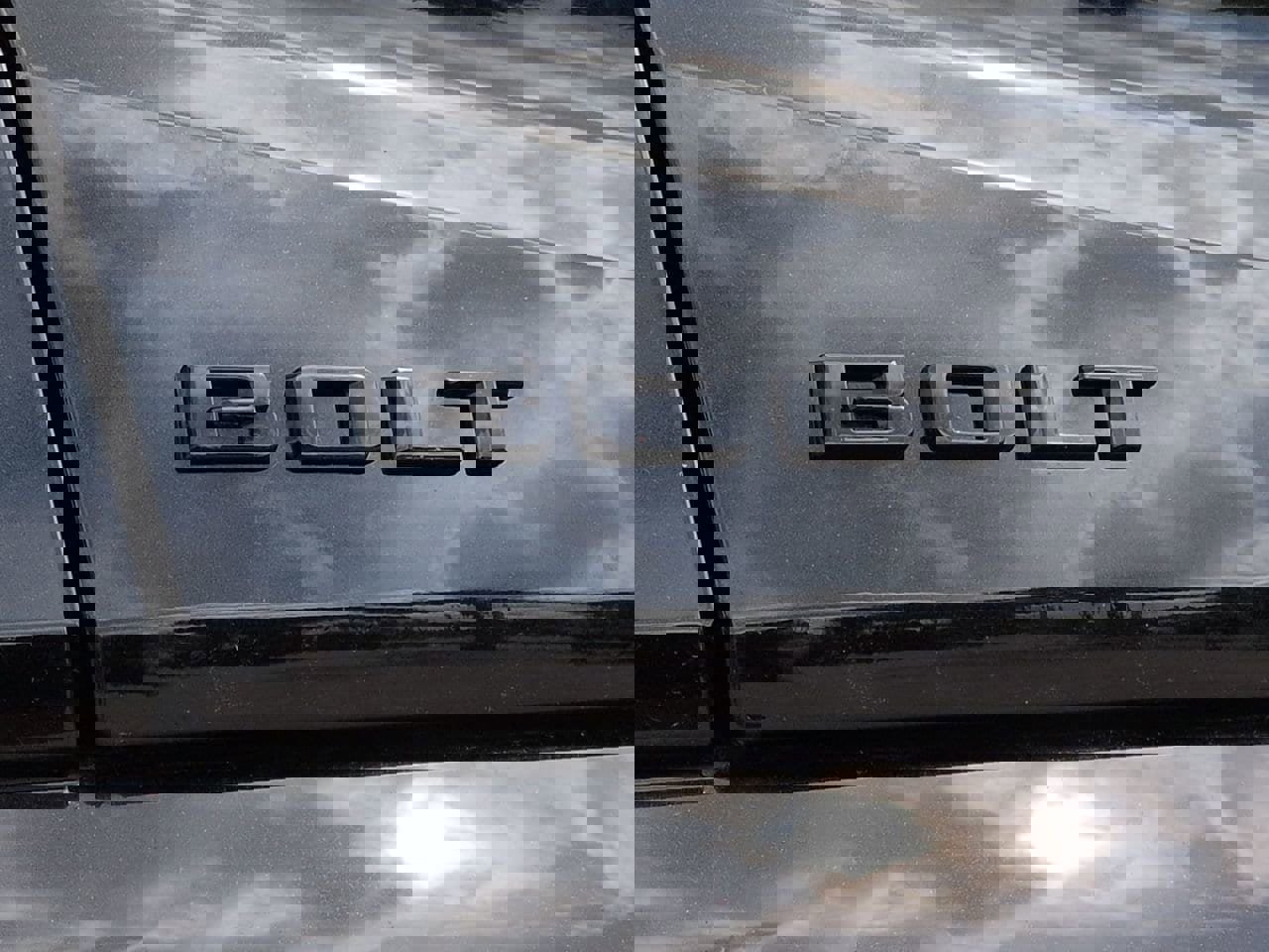 New 2027 Chevrolet Bolt LT w/ Comfort Package image 7