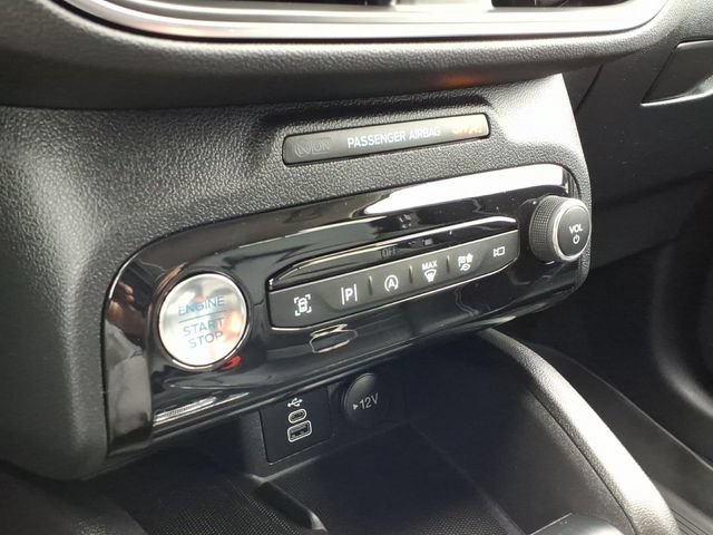 Certified 2024 Ford Escape Platinum AWD/4WD image 19