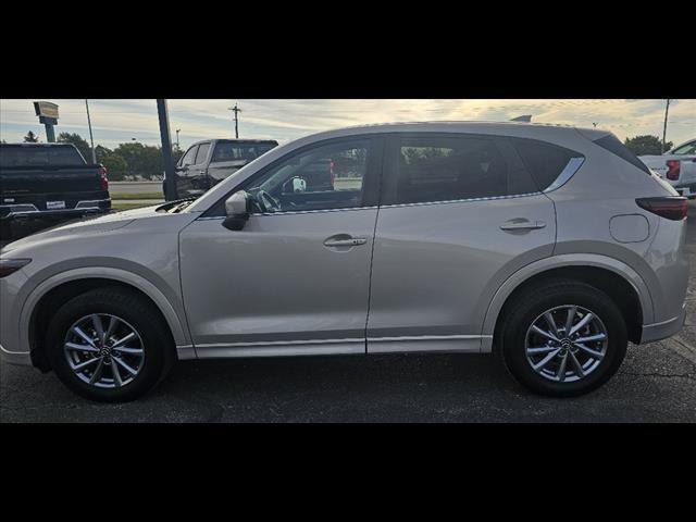 Used 2024 MAZDA CX-5 AWD 2.5 S w/ Select Package image 6