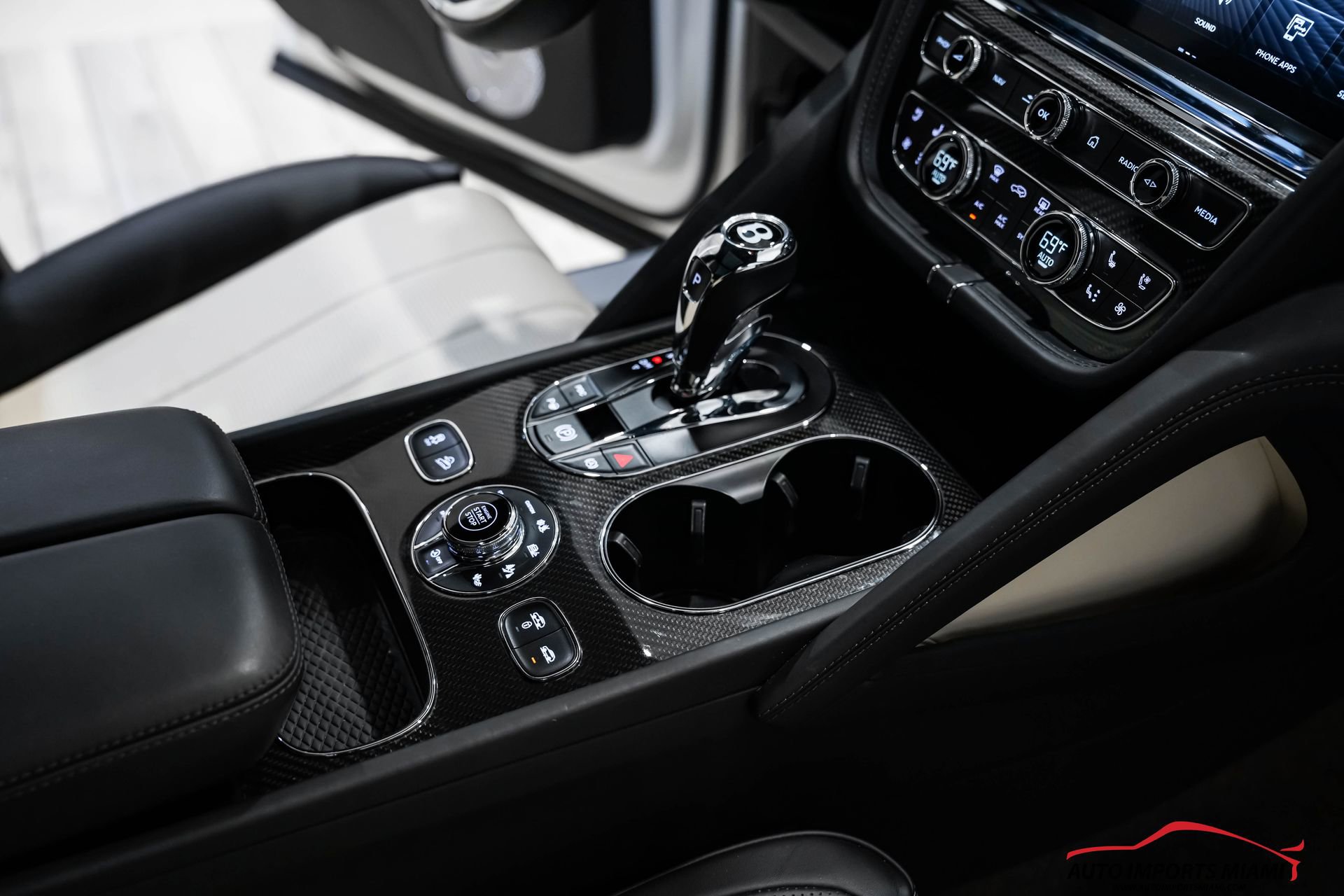 Used 2022 Bentley Bentayga Speed image 81