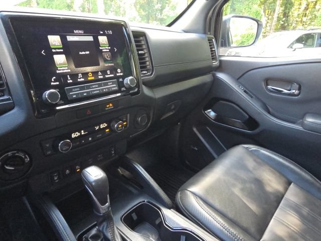 Used 2022 Nissan Frontier PRO-4X w/ Pro-4X Premium Package AWD/4WD image 24