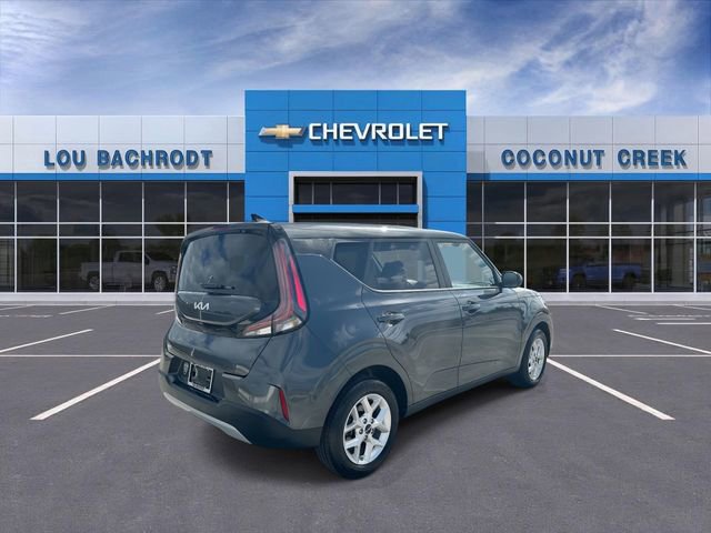 Used 2024 Kia Soul LX w/ Option Group 015 FWD image 8