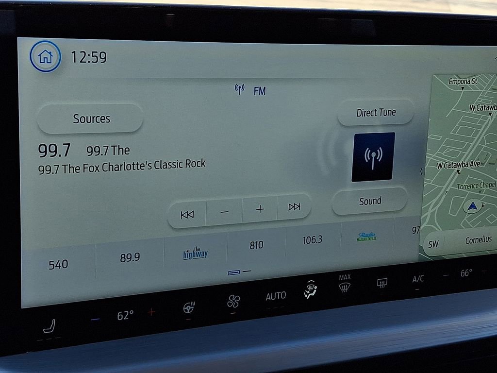 Used 2024 Ford Escape Platinum image 18