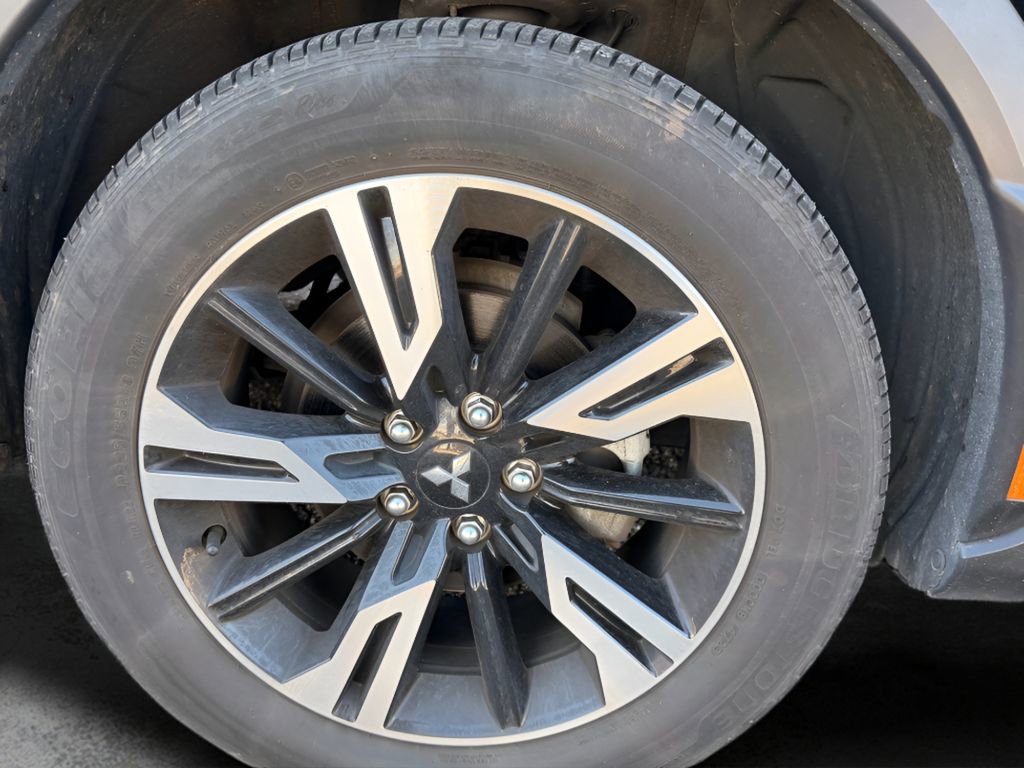 Used 2024 Mitsubishi Eclipse Cross SE image 9